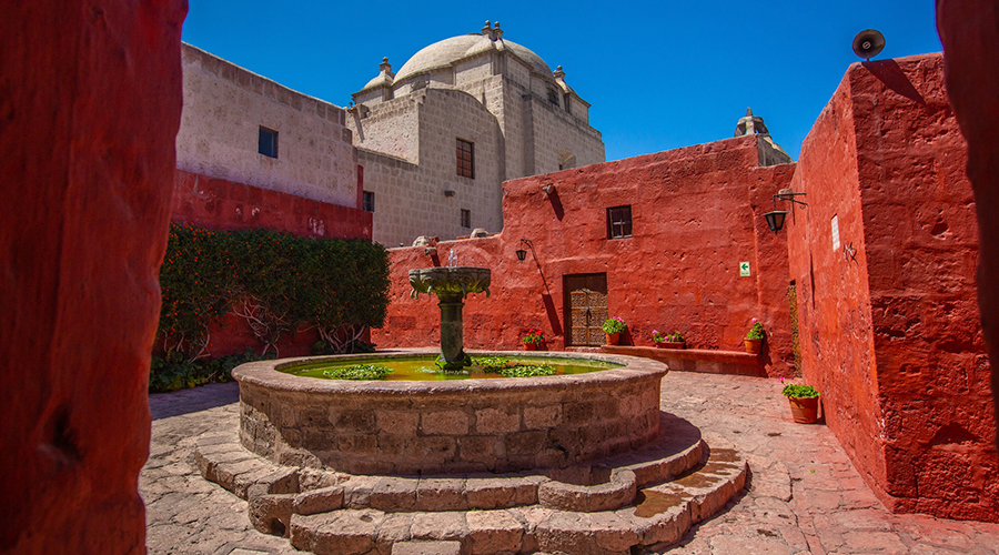 AREQUIPA CURADA - EXTENSIÓN CULTURAL